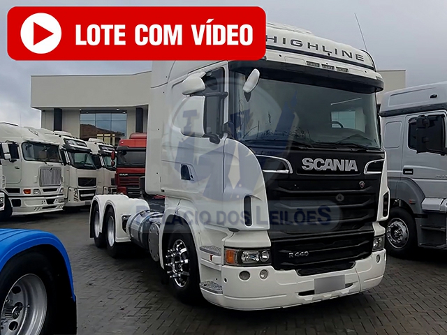 LOTE 010 - Scania R-480 A 6X4 Highline 2p 2013